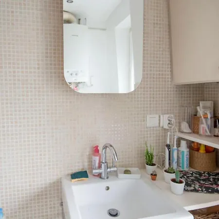 Bright Apt Near Nation * Paris